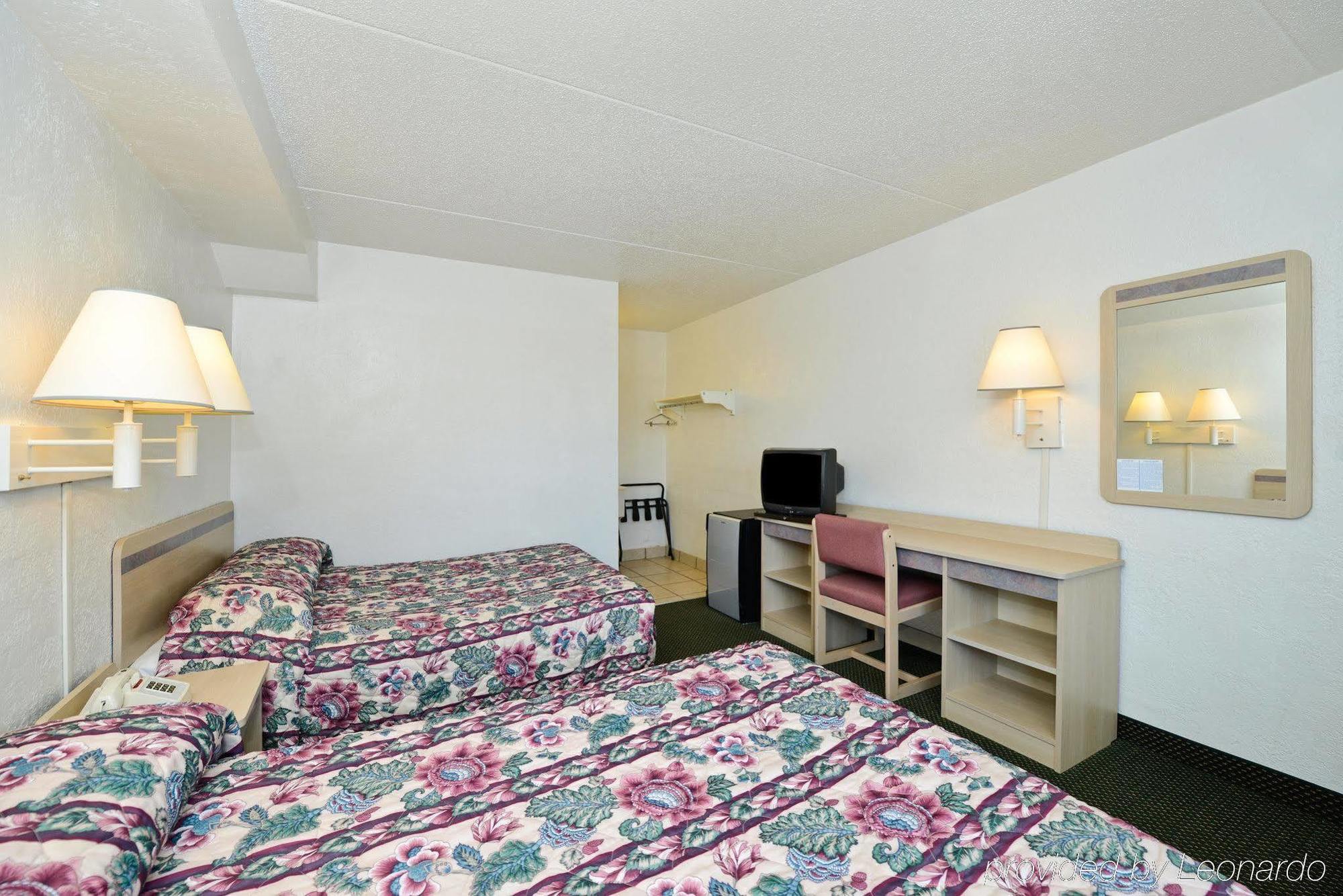 Americas Best Value Inn Battle Creek Esterno foto